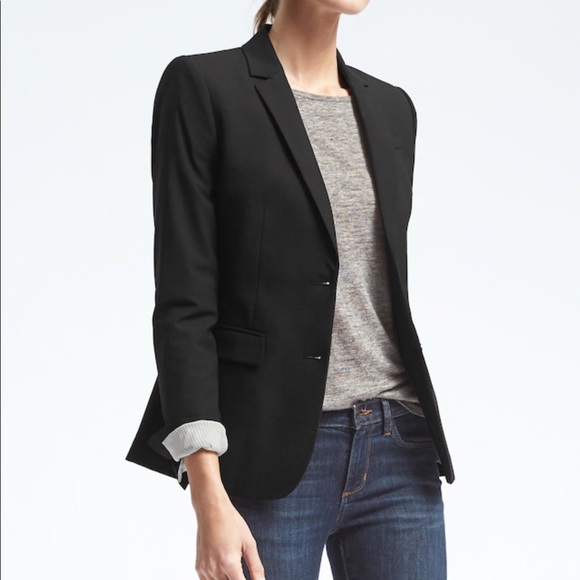 Banana Republic Jackets & Blazers - Banana Republic Stretch Black Blazer
